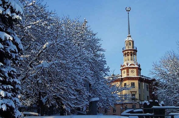 Зимний Минск - шпиль Адмиралтейства